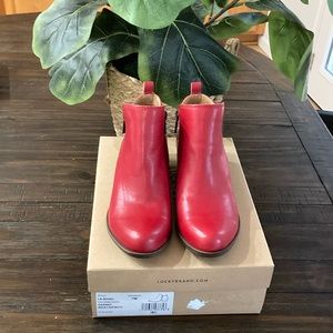 Lucky Brand Garnet Waxy Rifinito Brand New never worn